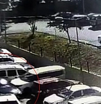 Direksiyon başında rahatsızlanan sürücü zincirleme kazaya neden oldu