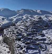 Kar altında filmleri aratmayan kurtarma operasyonu