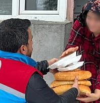 Kar engel olamadı: 500 aile yemek ulaştırıldı