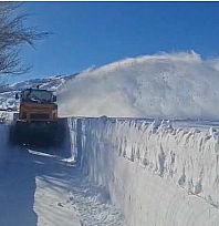 kar hayatı ferç etti: 113 köy yolu ulaşıma kapalı