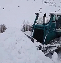 Kar kalınlığı 2 metreyi aştı