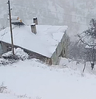 Kar nedeniyle yol ulaşıma kapatıldı