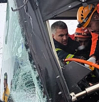 Kar yağışı kazaya neden oldu