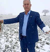 Kar yağışı üreticinin yüzünü güldürecek