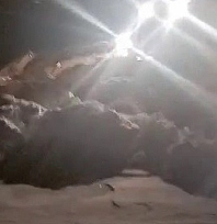 Kar yolları kapattı, ekipler seferber oldu