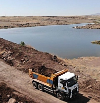 Karacadağ'da gölet onarıldı, tarım arazileri suya kavuştu