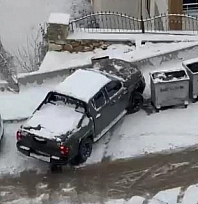 Karda kayan araçlar kameraya yansıdı