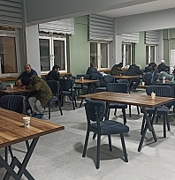 Karda mahsur kalan 700 kişi okul yurtlarına yerleştirildi