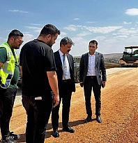 Kaymakam Aslan, asfalt çalışmasını inceledi
