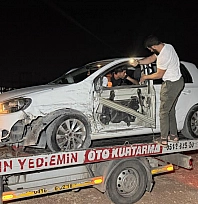 Kaza sonrası aracı bırakıp kaçtılar