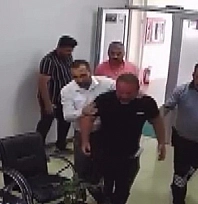 Kendini yakan şahsın kavga görüntüleri ortaya çıktı!