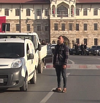 Kent genelinde 09.05'te hayat durdu