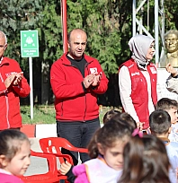 Kızılay haftası coşkuyla kutlandı: 100'ün üzerinde okul ziyaret edilecek