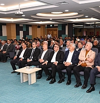 Külliyede sahabe konulu konferans düzenlendi