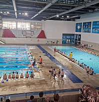 Kur'an kursu öğrencilerine yüzme ödülü