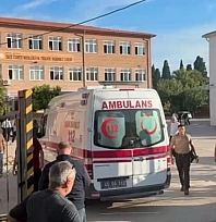 Lise önünde silahlı saldırı: Yaralı öğrenciler var