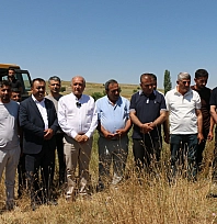 Malatya'da mahalle sakinlerinin talebi karşılık buldu: Taziye evi için ilk kazı vuruldu