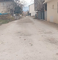 Mahallelinin asfalt tepkisi