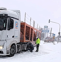 Malatya–Adıyaman Yolu Kar ve Buzlanma Nedeniyle Trafiğe Kapatıldı