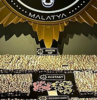 Malatya'da zehir operasyonları sürüyor! Evler ve arabalar didik didik edildi