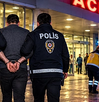 Malatya'da 4 çocuğunun önünde eşine kurşun yağdırdı!