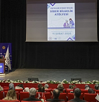 Malatya'da 60 yaş üstü bireylere dijital farkındalık semineri düzenlendi
