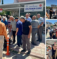 Malatya'da camiye gelen çocuklara sürpriz ikram