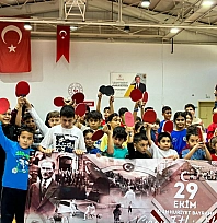 Malatya'da Cumhuriyet Kupası heyecanı: 102 sporcu masa tenisinde kıyasıya yarıştı