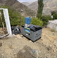 Malatya'da elektrik direkleri aylardır onarılmadı: Vatandaş jeneratöre mahkûm