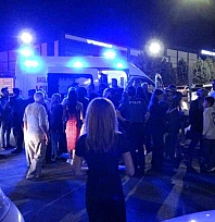 Halayda kadının elini tuttu kavga çıktı: 3 yaralı