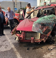 Malatya'da iki otomobil çarpıştı: 2 kişi yaralandı