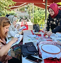 Malatya'da kadınlar tarihi bedestende üreterek buluştu