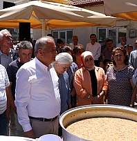 Malatya'da Muharrem Ayı dolayısıyla aşure ikram edildi