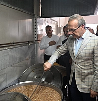 Malatya'da Muharrem ayı dolayısıyla aşure ikram edildi