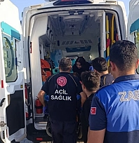 Parkta epilepsi nöbeti geçiren vatandaşa zabıta ve doktordan hızlı müdahale