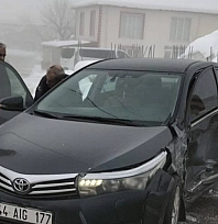 Malatya'da sis ve buzlanma kazaya neden oldu: Muhtar Sarıbaş hastaneye kaldırıldı