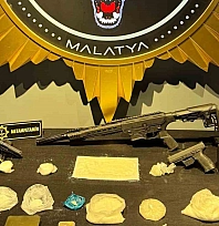 Malatya'da sokak satıcılarına darbe: Kilolarca uyuşturucu yakalandı