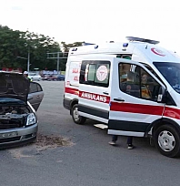 Malatya'da iki otomobil çarpıştı: 3 kişi yaralandı