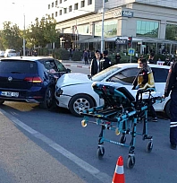Malatya'da İki Otomobil Çarpıştı: 1 Yaralı