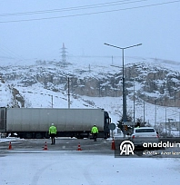 Malatya-Kayseri yolu ulaşıma kapandı
