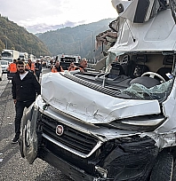 Malatya Otobüsü Bolu Dağında Kaza Yaptı