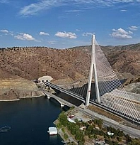 Malatya ve Elazığ'ı birbirine bağlayan köprü! 15 gün trafiğe kapatıldı!