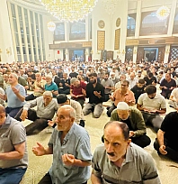 Malatyalılar Mevlit Kandil'inde camilere akın etti