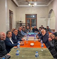 MHP Malatya'da kapı kapı geziyor… 'Her köşeden davet alıyoruz'