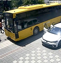 MOTAŞ şoförü saniyelerle yarıştı! Kalp krizi geçiren yolcu için güzergahı değiştirdi
