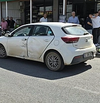Motosiklet ile otomobil çarpıştı: 1 yaralı