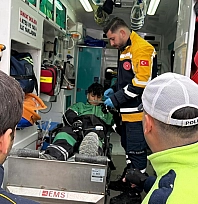 Motosikletle otomobil çarpıştı: 1 yaralı