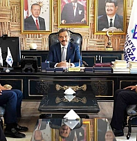 MTSO Başkan Adayı Boyraz, Rektör Bentli'yi ziyaret etti