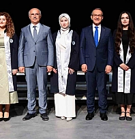 Malatya Turgut Özal Üniversitesi ilk mezunlarını verdi