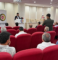 Müteahhitlerin yerinde dönüşüm sorunları görüşüldü